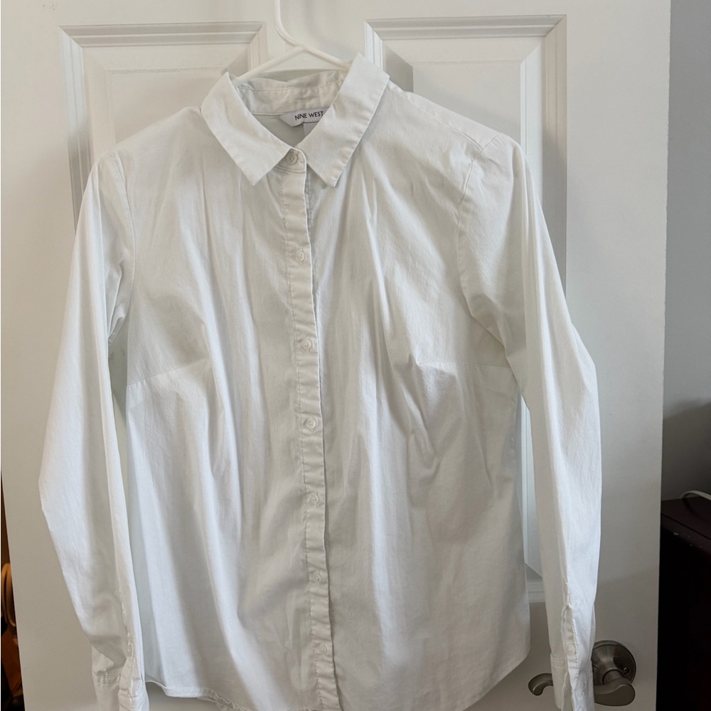 Nine West Women’s White Button Down | Size Medium